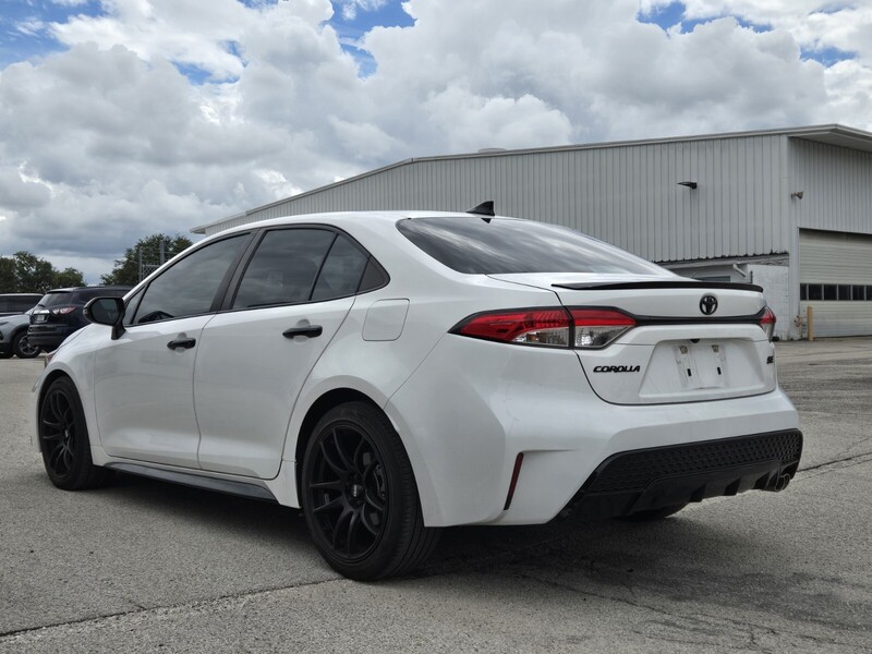 2021 Toyota Corolla SE photo 3