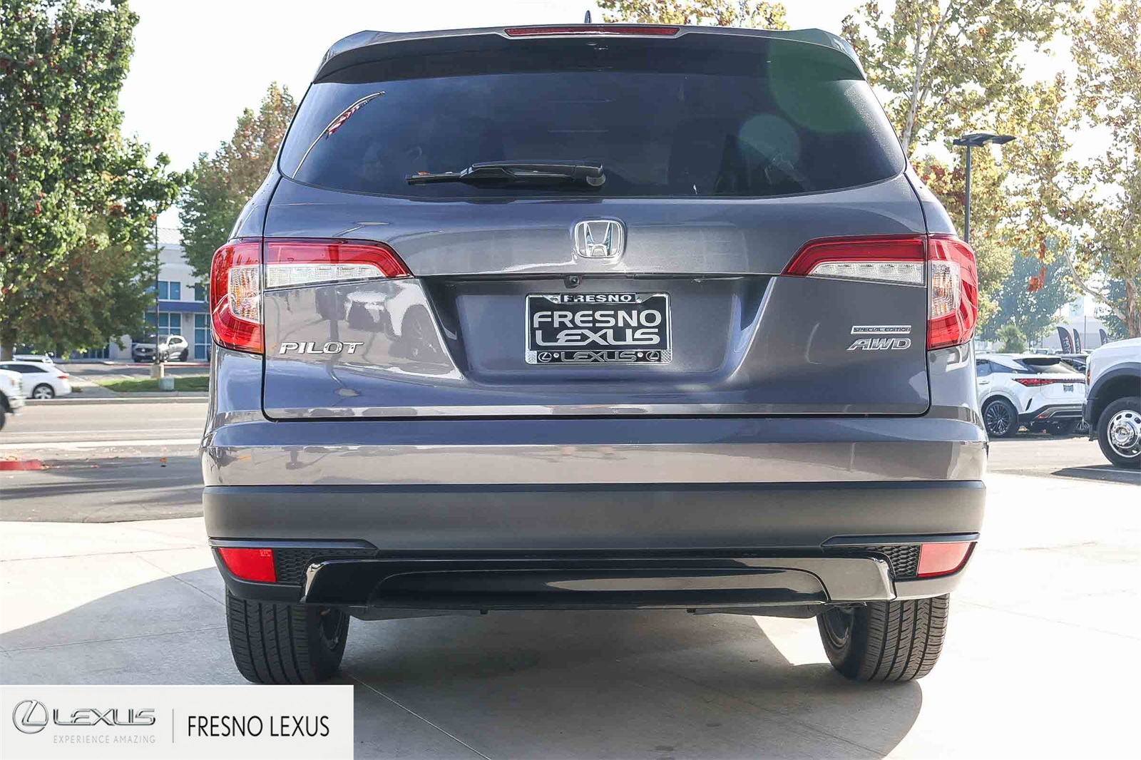 2022 Honda Pilot Special Edition photo 4