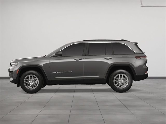 2025 Jeep Grand Cherokee Laredo photo 3