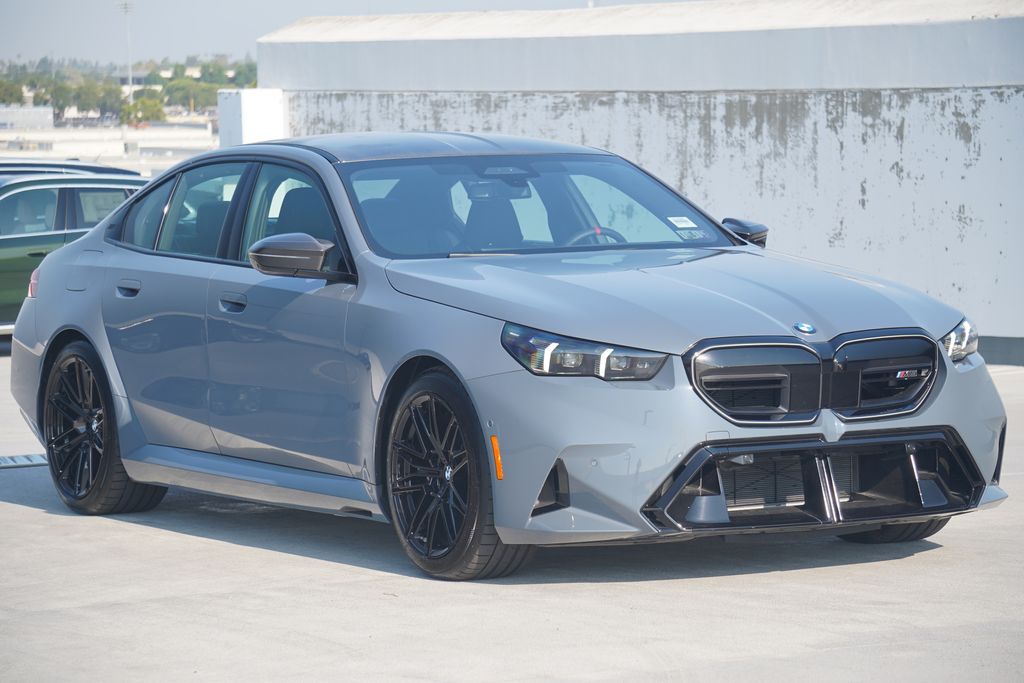 2025 Bmw M5 5 photo 3