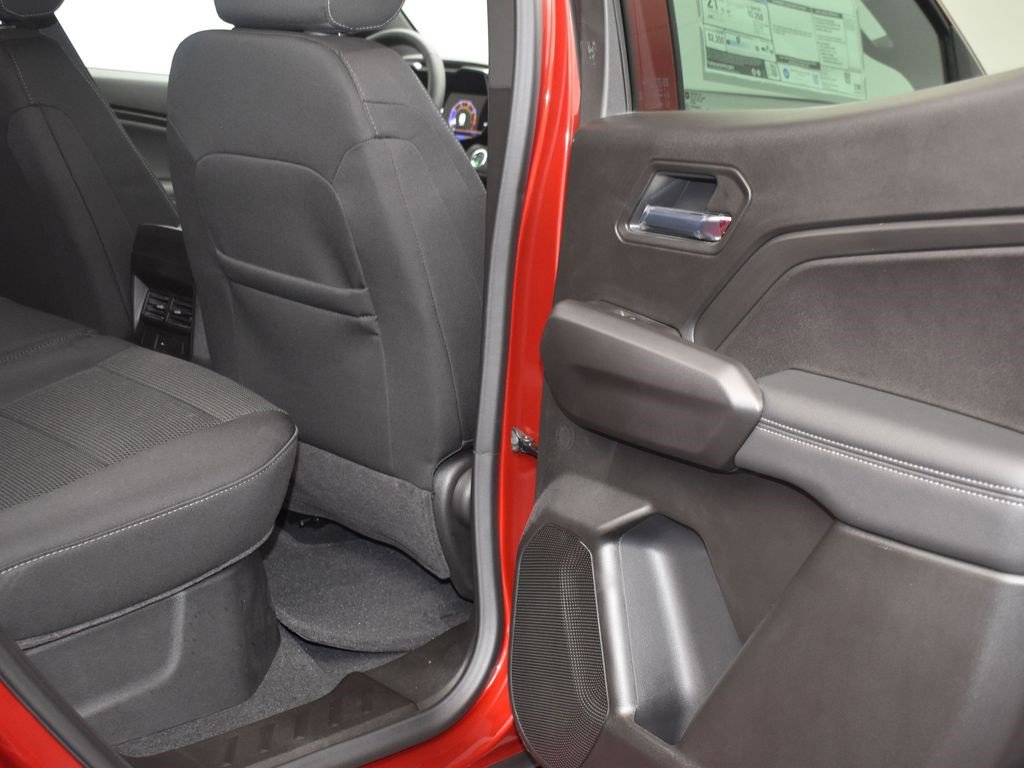 2026 Chevrolet Colorado LT photo 14