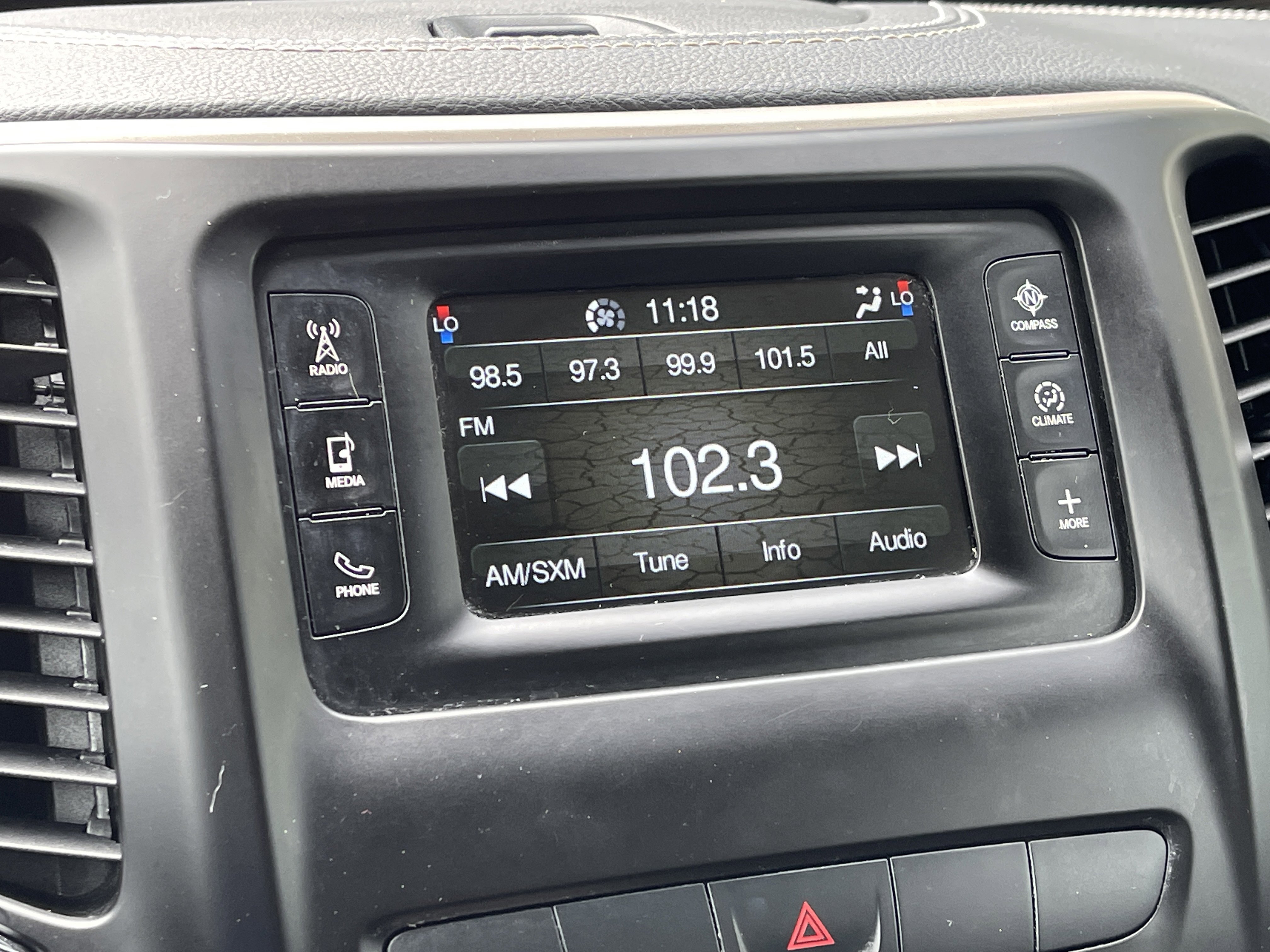2015 Jeep Cherokee Latitude photo 2