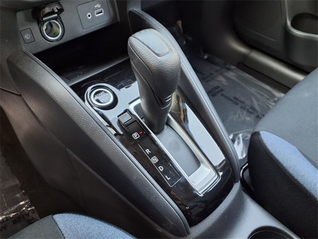 2025 Nissan Versa SV photo 17