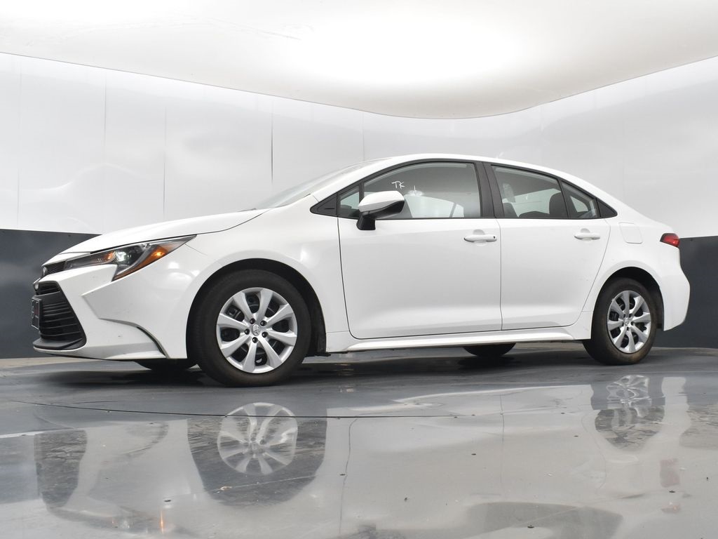 2024 Toyota Corolla LE photo 11