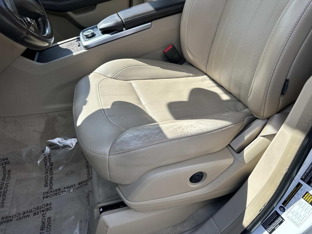 2016 Mercedes Benz GL 450 photo 38