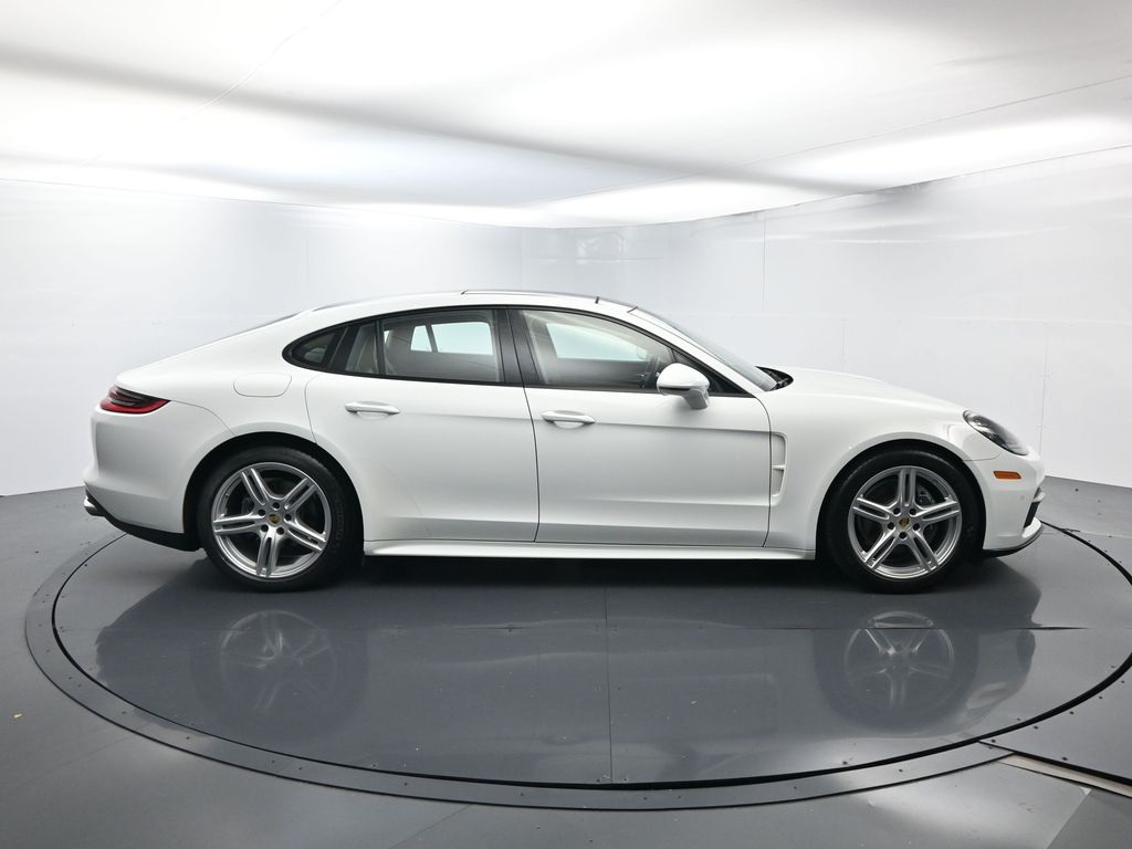 2019 Porsche Panamera Base photo 14