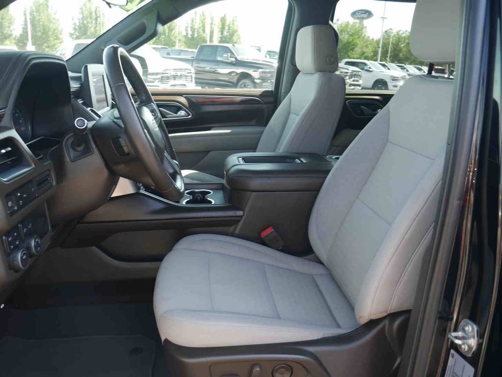 2022 Chevrolet Tahoe LS photo 4