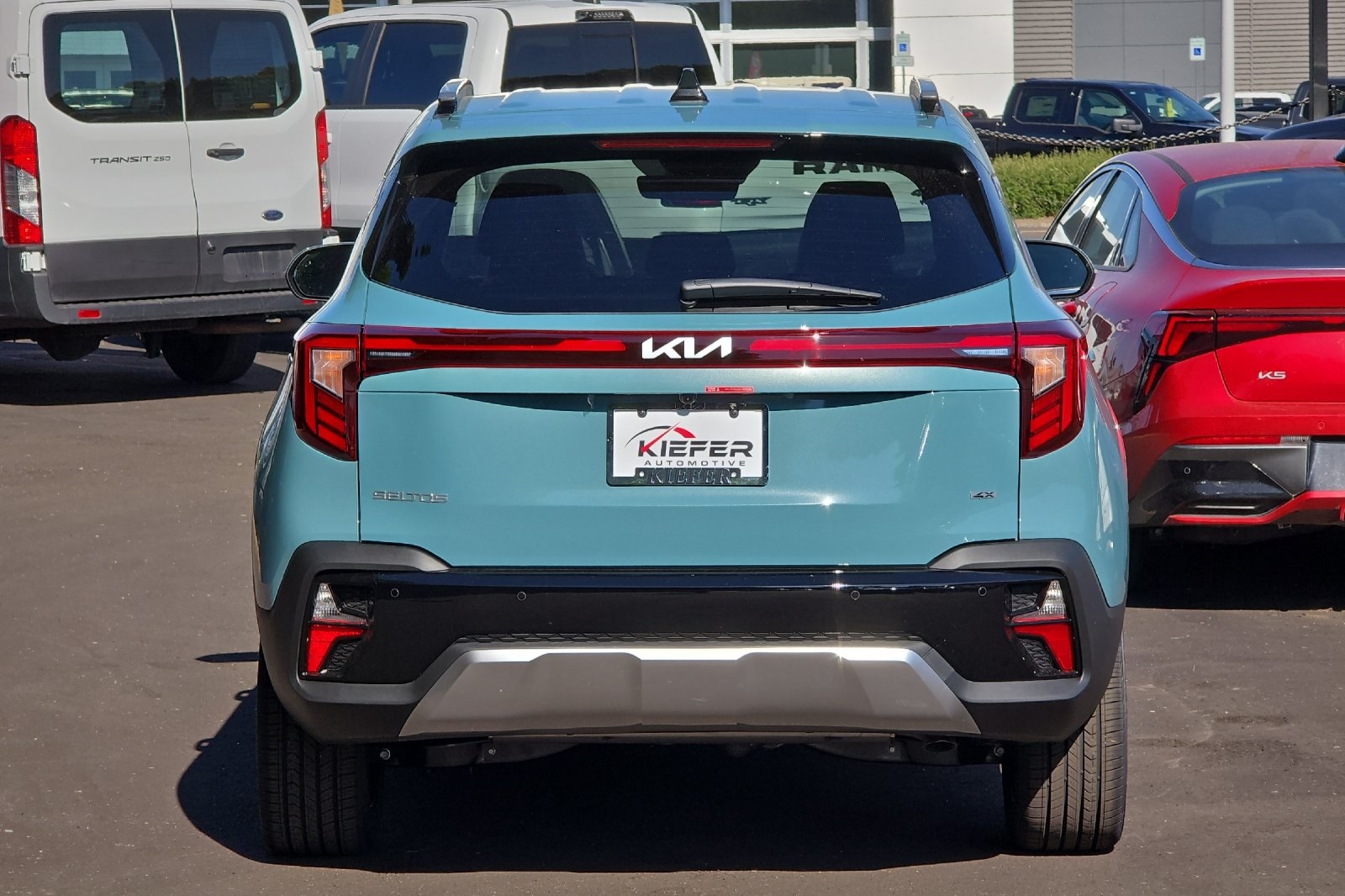 2026 Kia Seltos SX photo 4