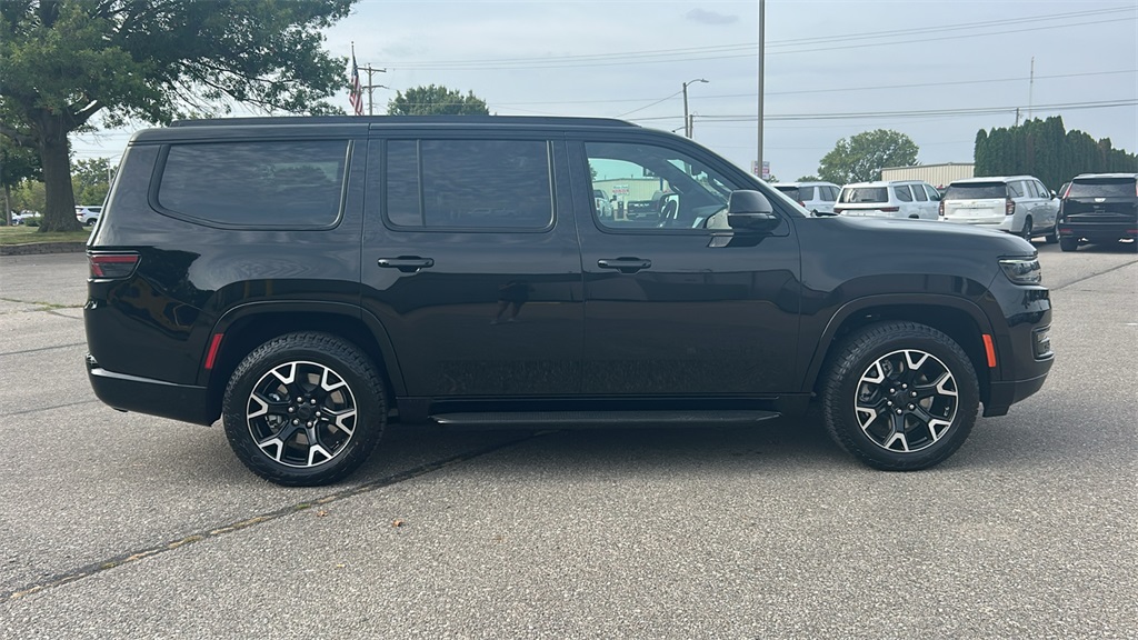 2025 Jeep Wagoneer Series II Overland photo 2