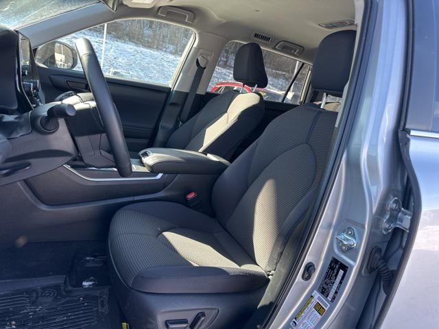 2024 Toyota Highlander LE photo 22