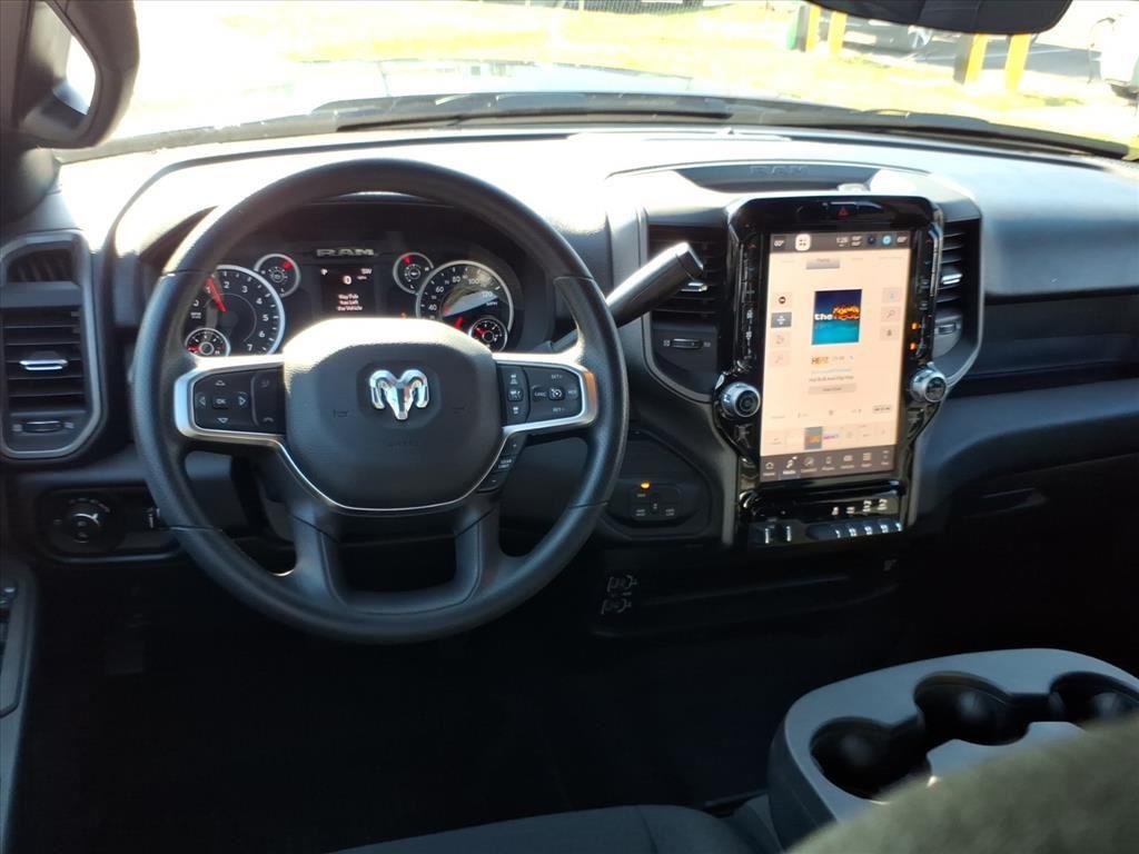 2026 Ram 2500 Tradesman photo 4