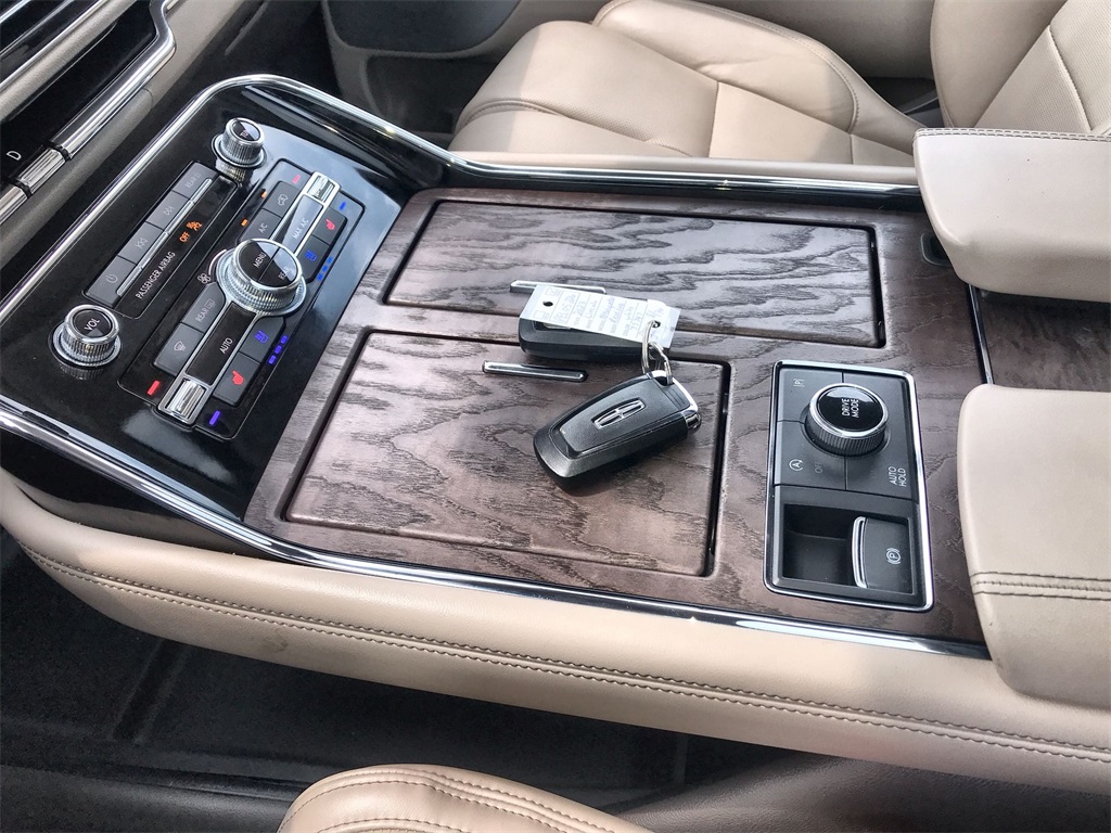 2023 Lincoln Navigator Reserve photo 21