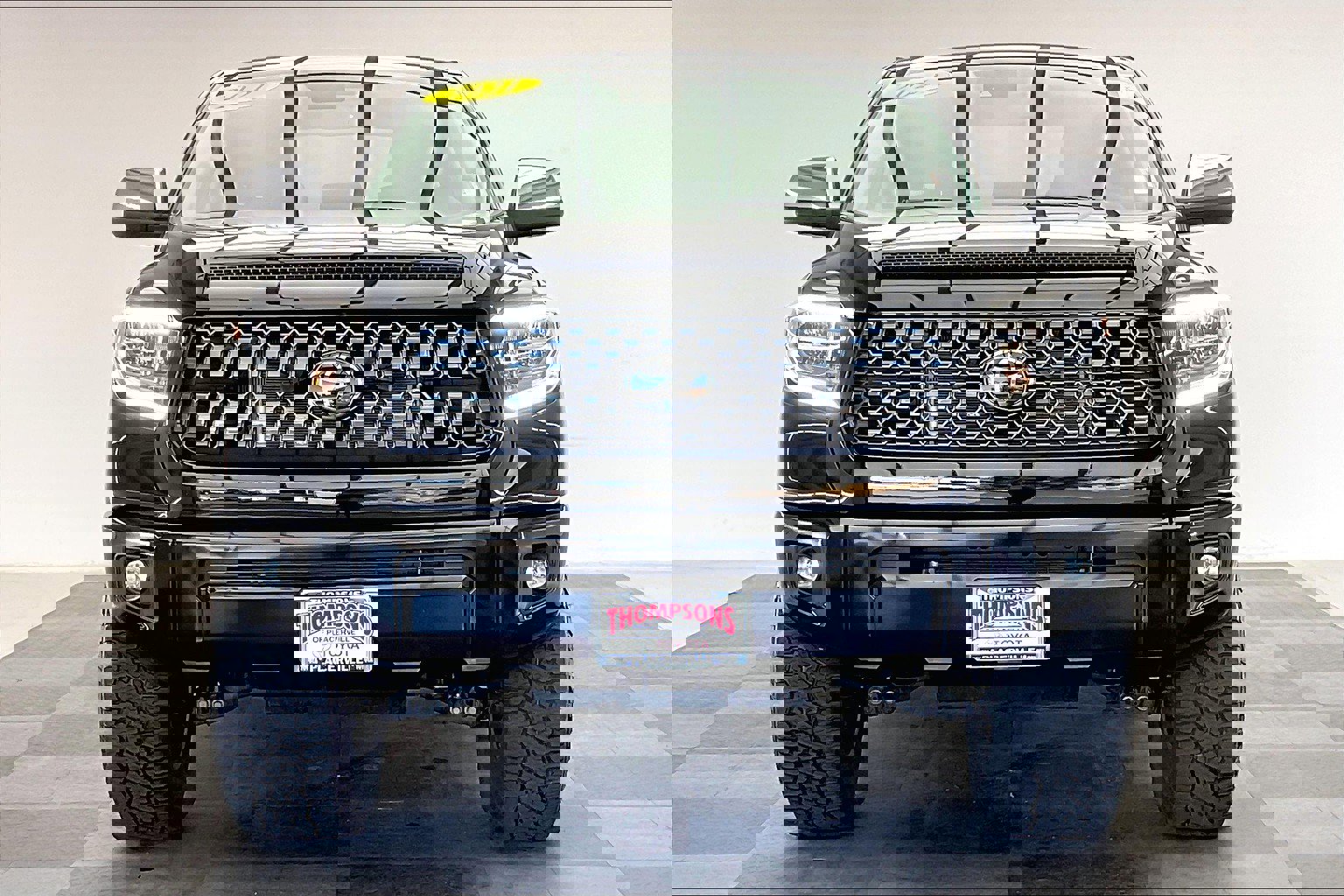2021 Toyota Tundra Platinum Grade photo 2