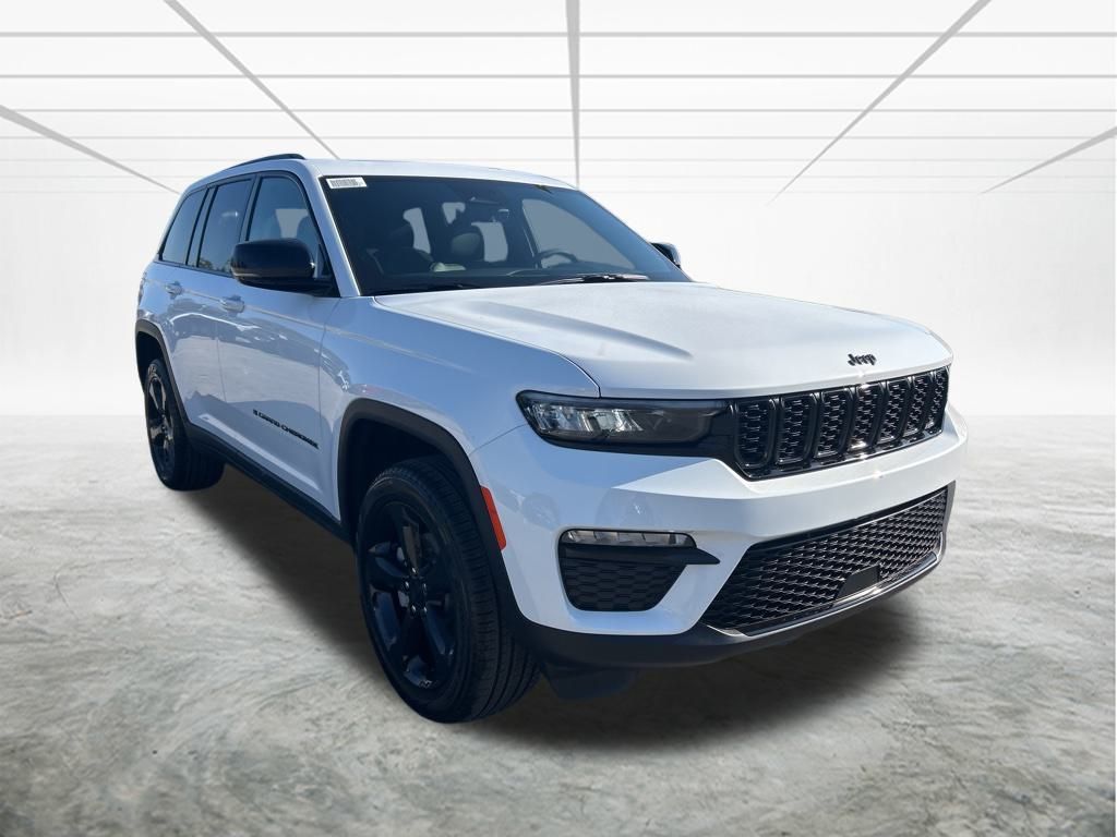 2025 Jeep Grand Cherokee Limited photo 2