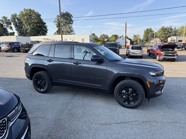 2025 Jeep Grand Cherokee Altitude X photo 5