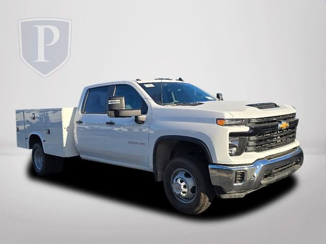 2026 Chevrolet Silverado 3500HD Work Truck photo 2