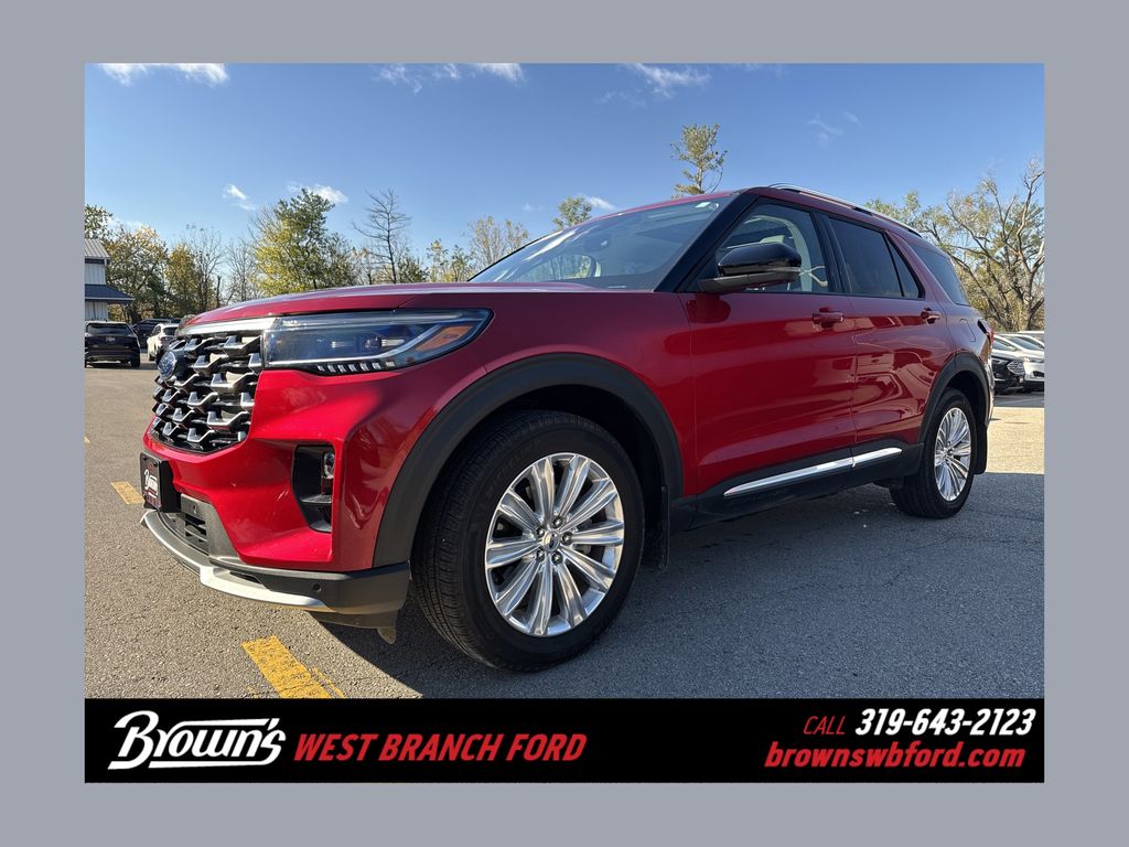 2025 Ford Explorer Platinum's photo