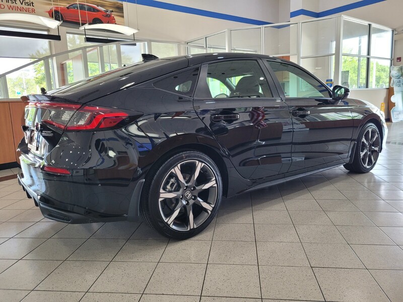 2025 Honda Civic Hatchback Hybrid Sport Touring photo 4