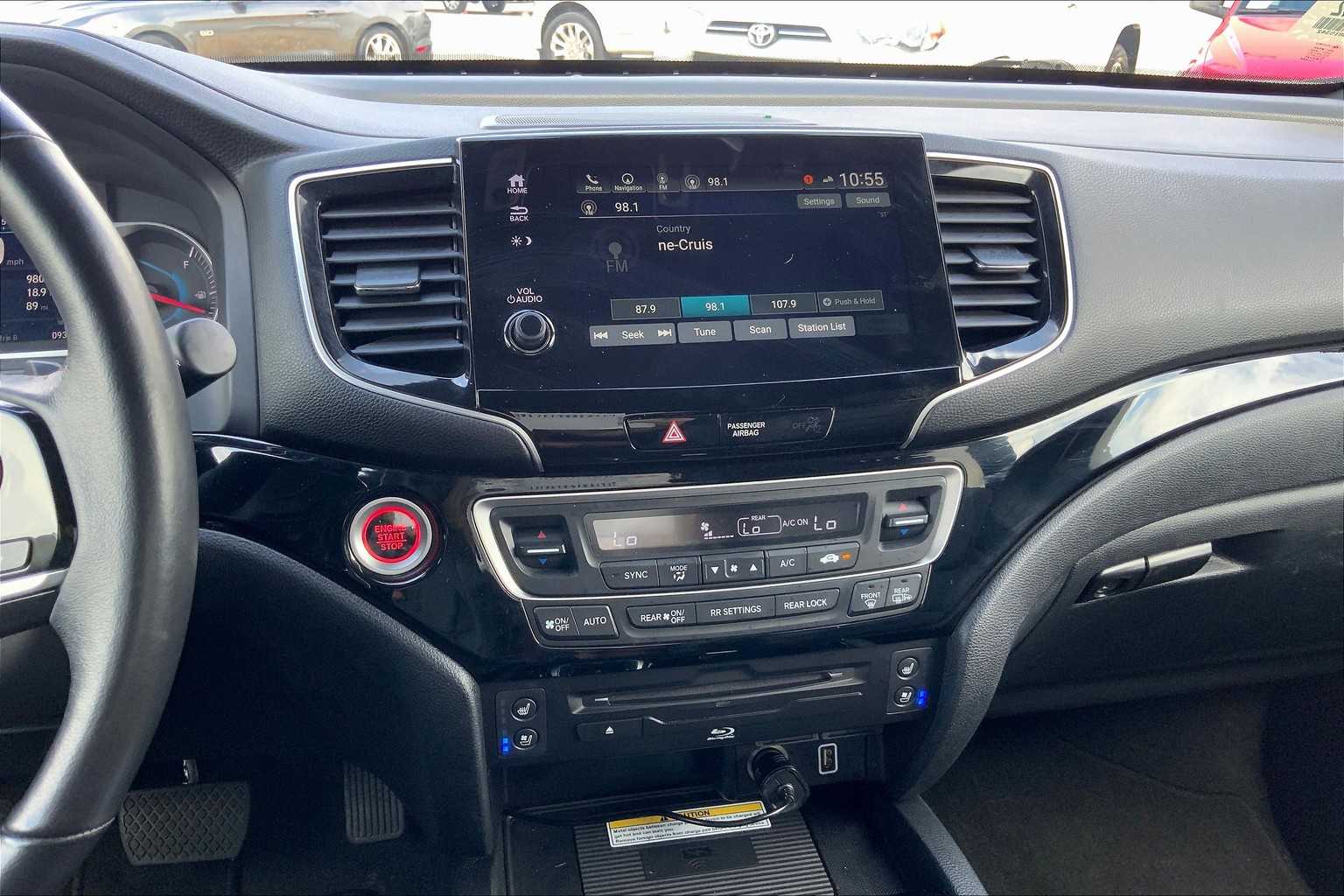 2022 Honda Pilot Black Edition photo 6