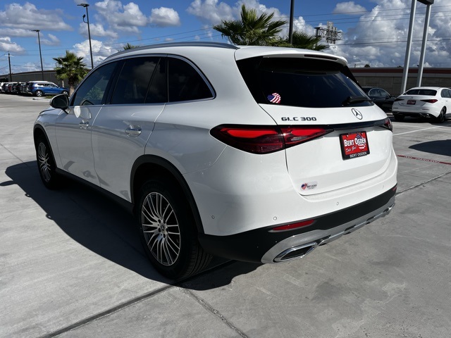 2026 Mercedes Benz GLC 300 photo 4