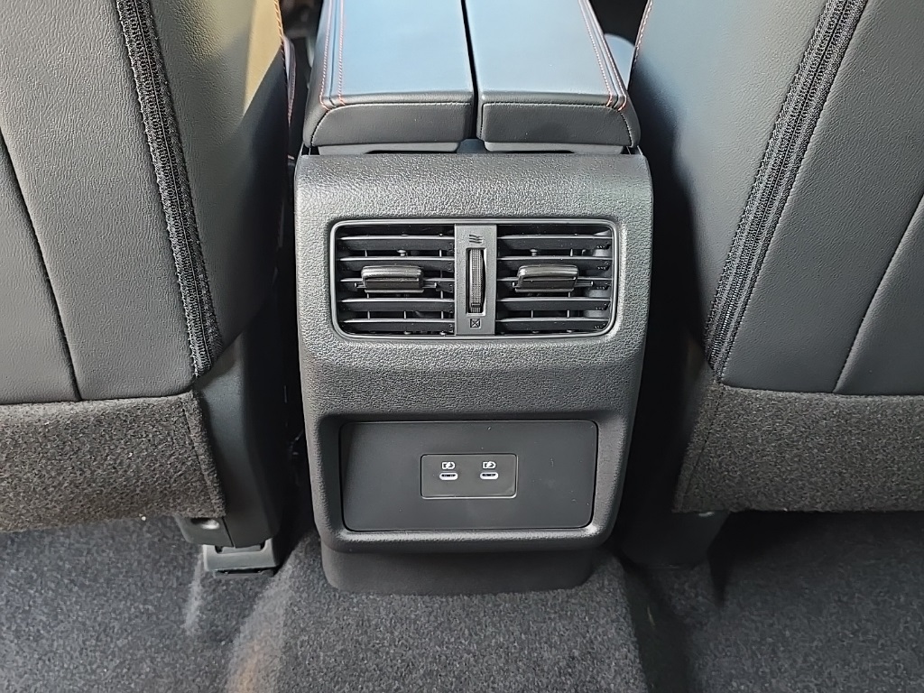 2026 Nissan Rogue SV photo 19