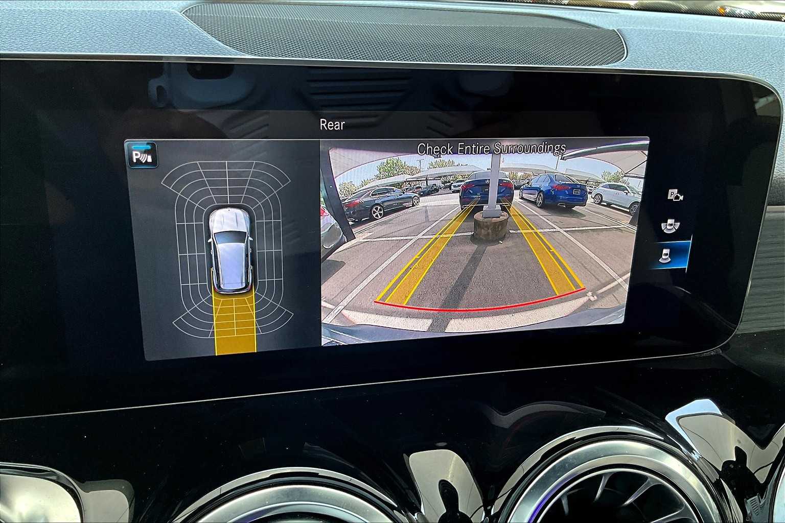 2023 Mercedes Benz EQB photo 24