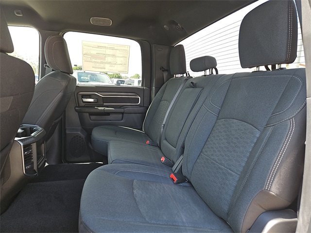 2025 Ram 2500 Big Horn photo 11