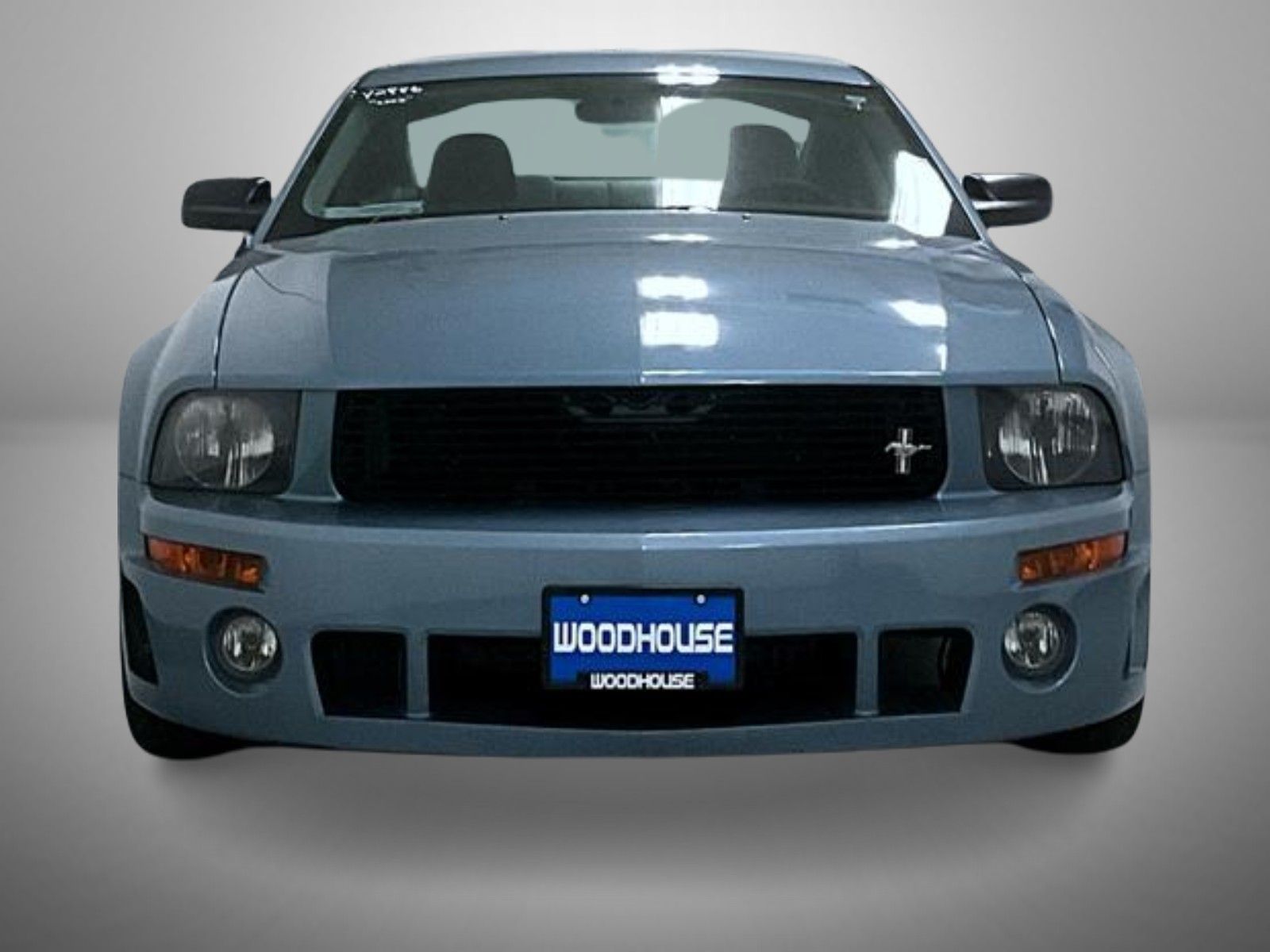 2005 Ford Mustang GT photo 2