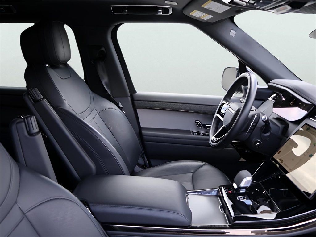 2024 Land Rover Range Rover Sport P400 Dynamic SE photo 9