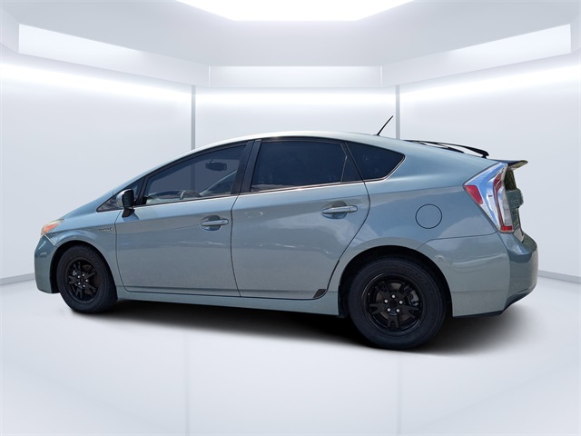 2014 Toyota Prius Four photo 3