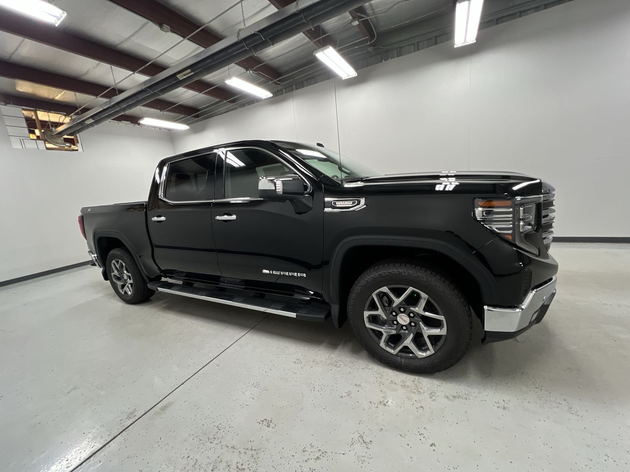 2026 Gmc Sierra 1500 SLT photo 7
