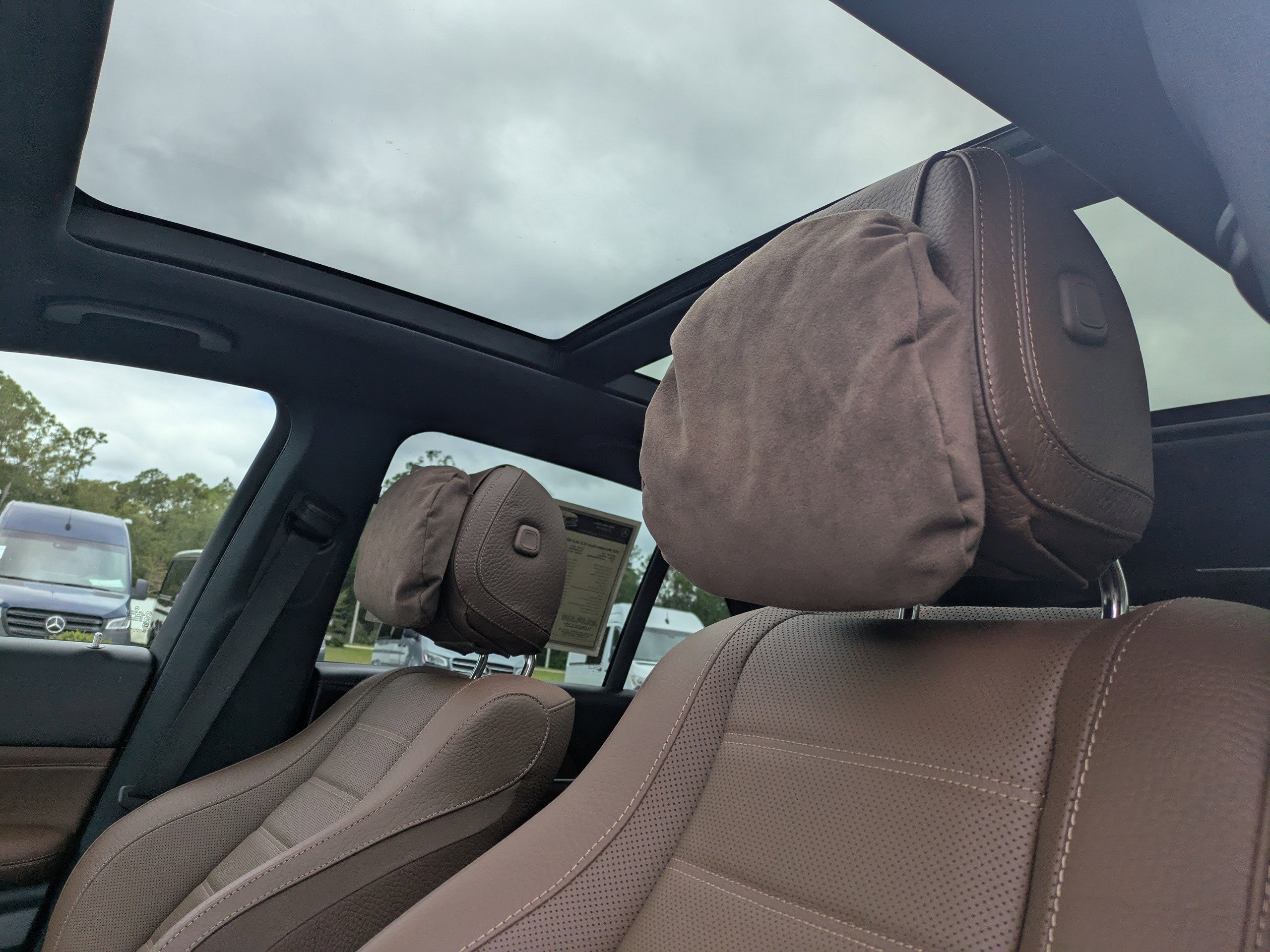 2025 Mercedes Benz GLE 450 4MATIC photo 4