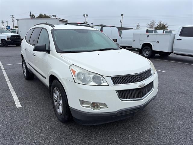 2012 Chevrolet Traverse LS photo 2