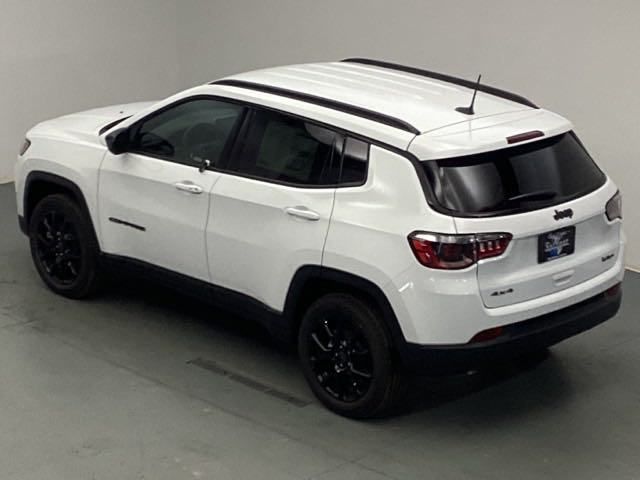 2025 Jeep Compass Latitude photo 25