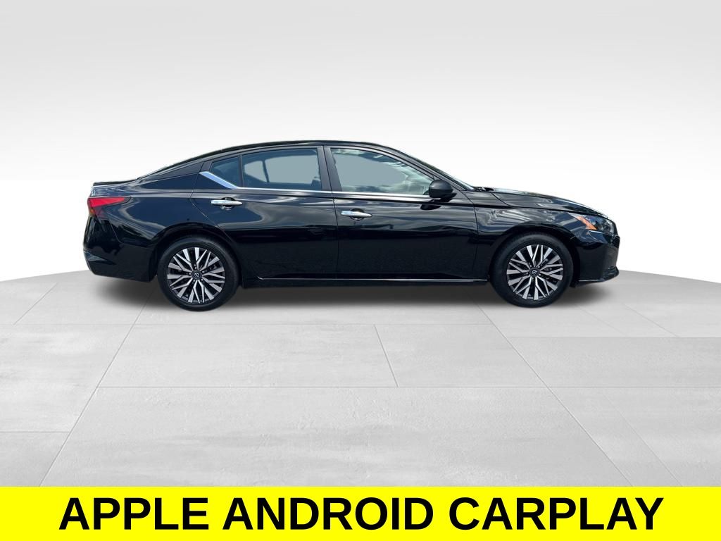 2024 Nissan Altima 2.5 SV photo 7