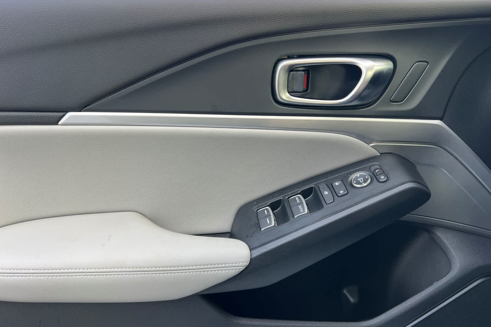 2025 Acura Integra Base photo 6