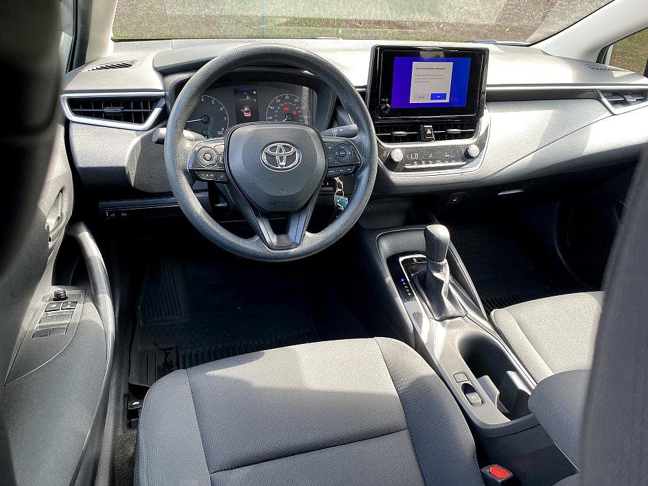 2023 Toyota Corolla LE photo 11