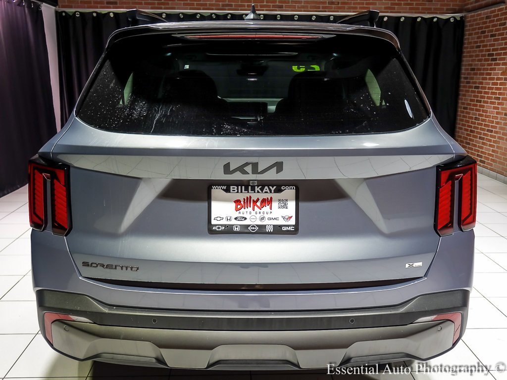 2025 KIA SORENTO - Image 8