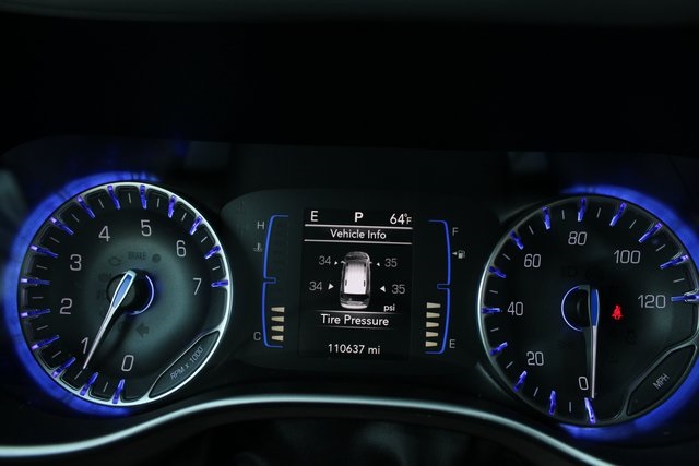2018 Chrysler Pacifica Touring L photo 11