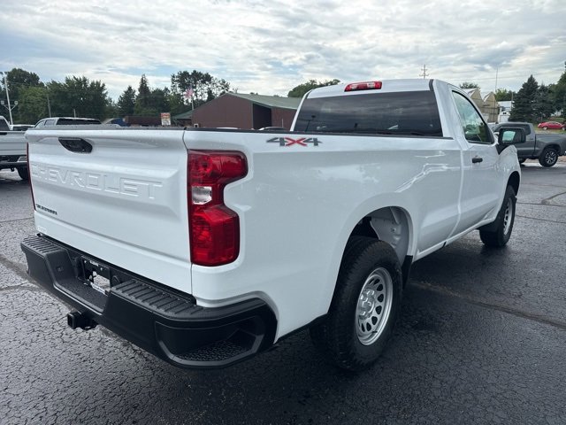 2025 Chevrolet Silverado 1500 photo 2