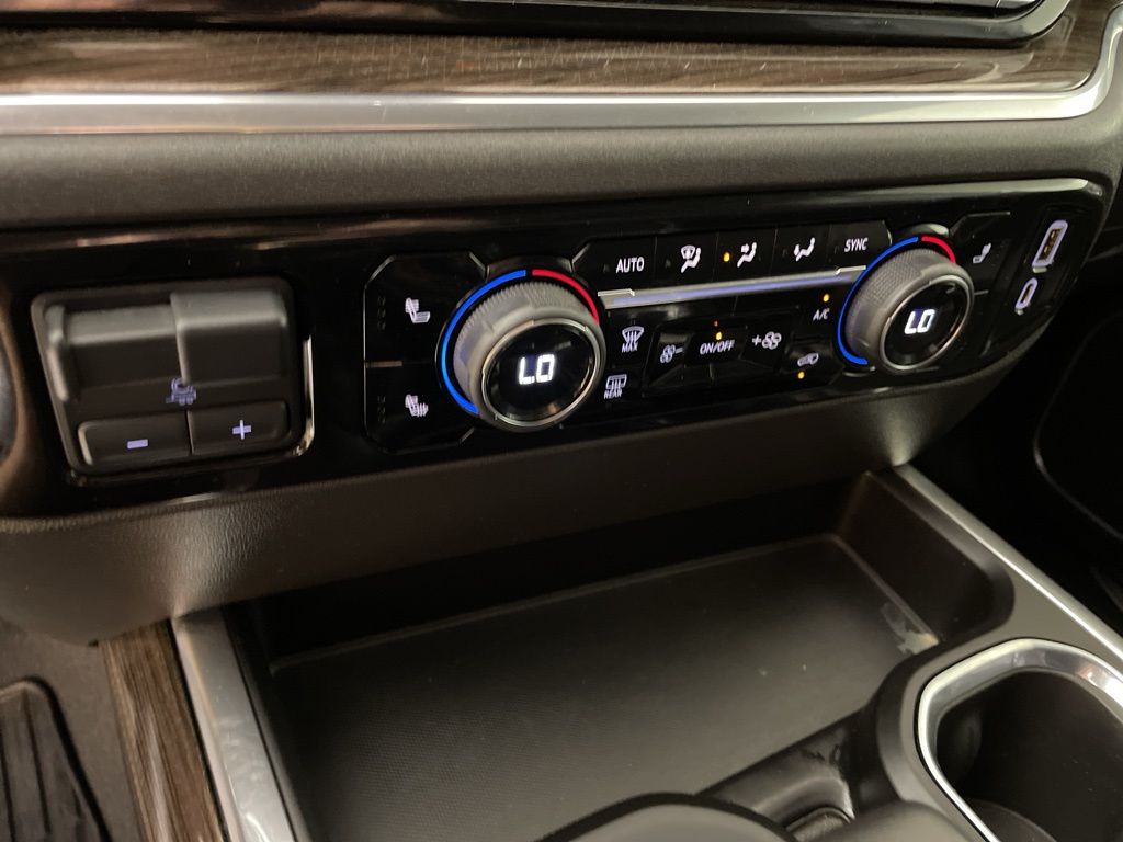 2022 Chevrolet Silverado 1500 RST photo 33