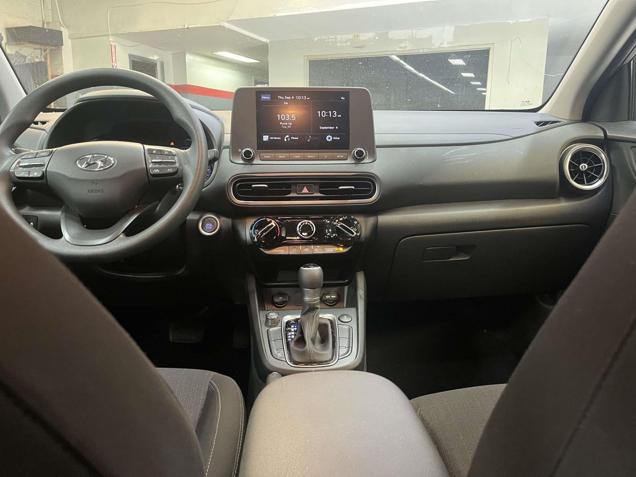 2023 Hyundai Kona SEL photo 24