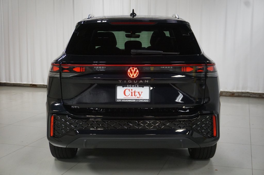 2025 Volkswagen Tiguan SEL R-Line Black photo 3