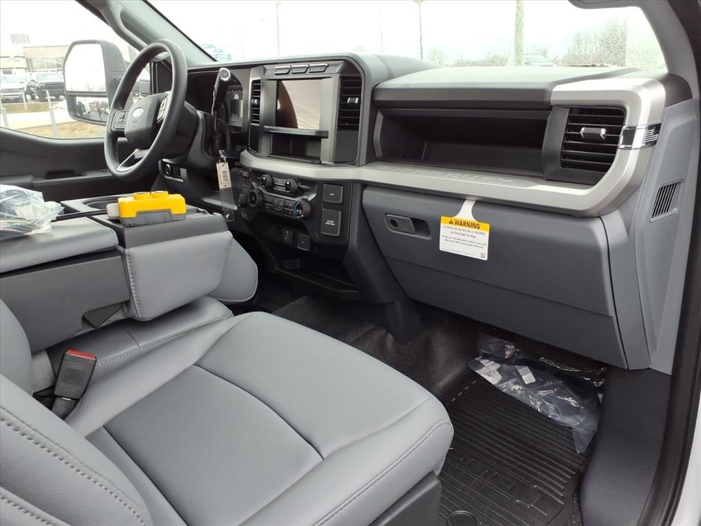 2024 FORD F-350 - Image 35