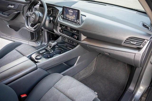 2024 Nissan Rogue SV photo 33