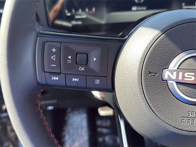 2026 Nissan Kicks SR photo 19