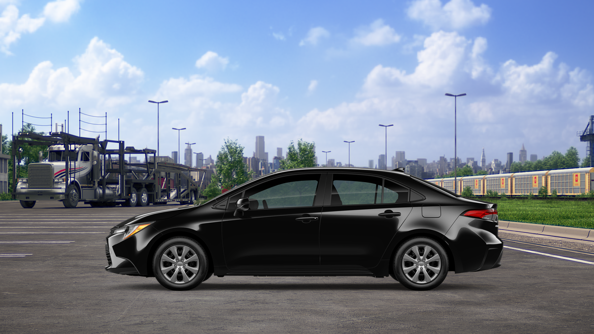 2026 Toyota Corolla LE photo 4