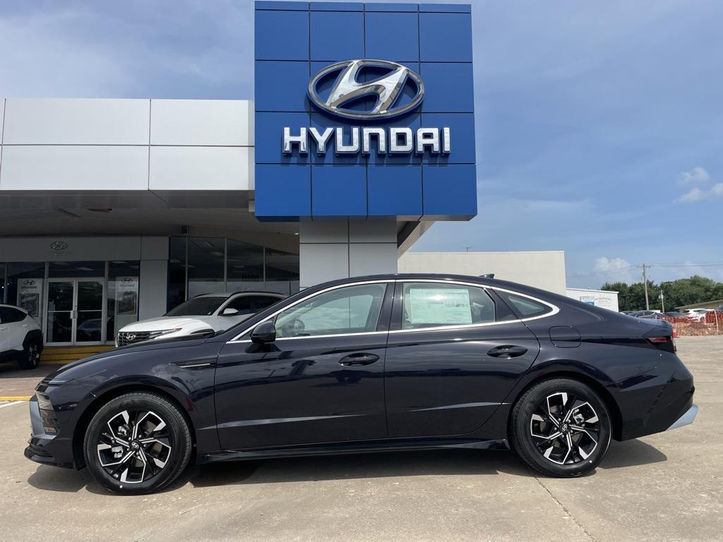 2025 Hyundai Sonata SEL's photo