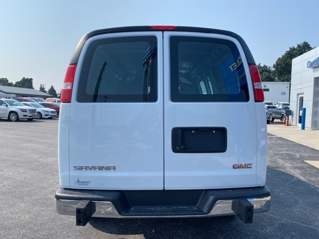 2023 Gmc Savana Cargo 2500 photo 3