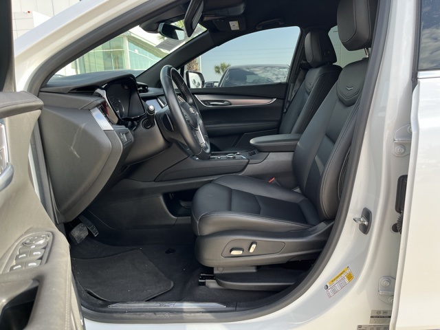 2023 Cadillac XT5 Luxury photo 9